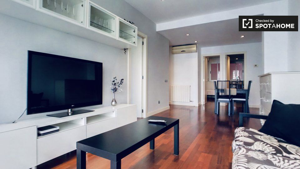Flat to rent in El Camp de l'Arpa del Clot