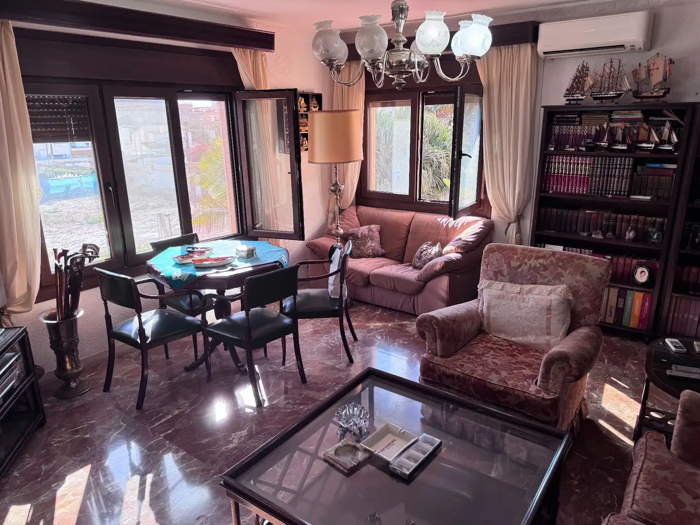 Living room of Houses for sale in Roquetas de Mar  with Air Conditioner, Storage room and Swimming Pool