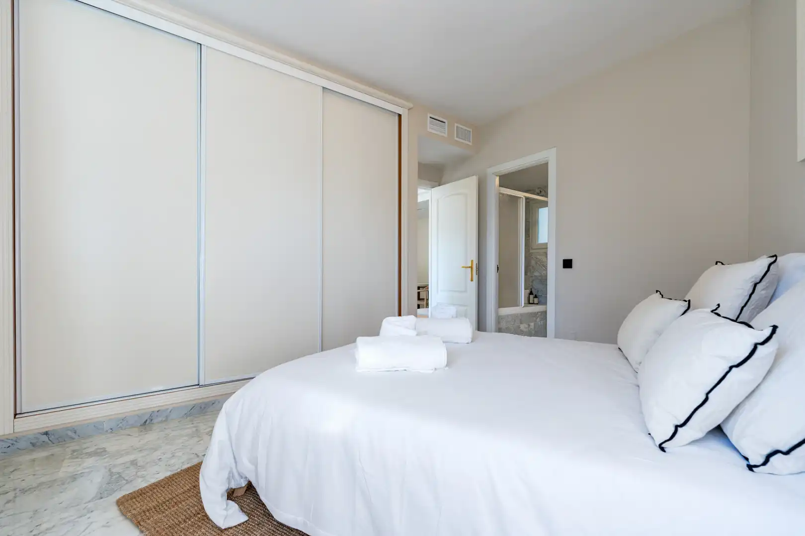 Apartament amb piscina en venda a Nueva Andalucía, imagen 30