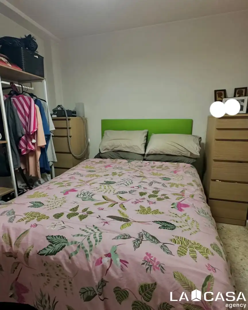 Habitación de Piso en venta en Sevilla con Balcón