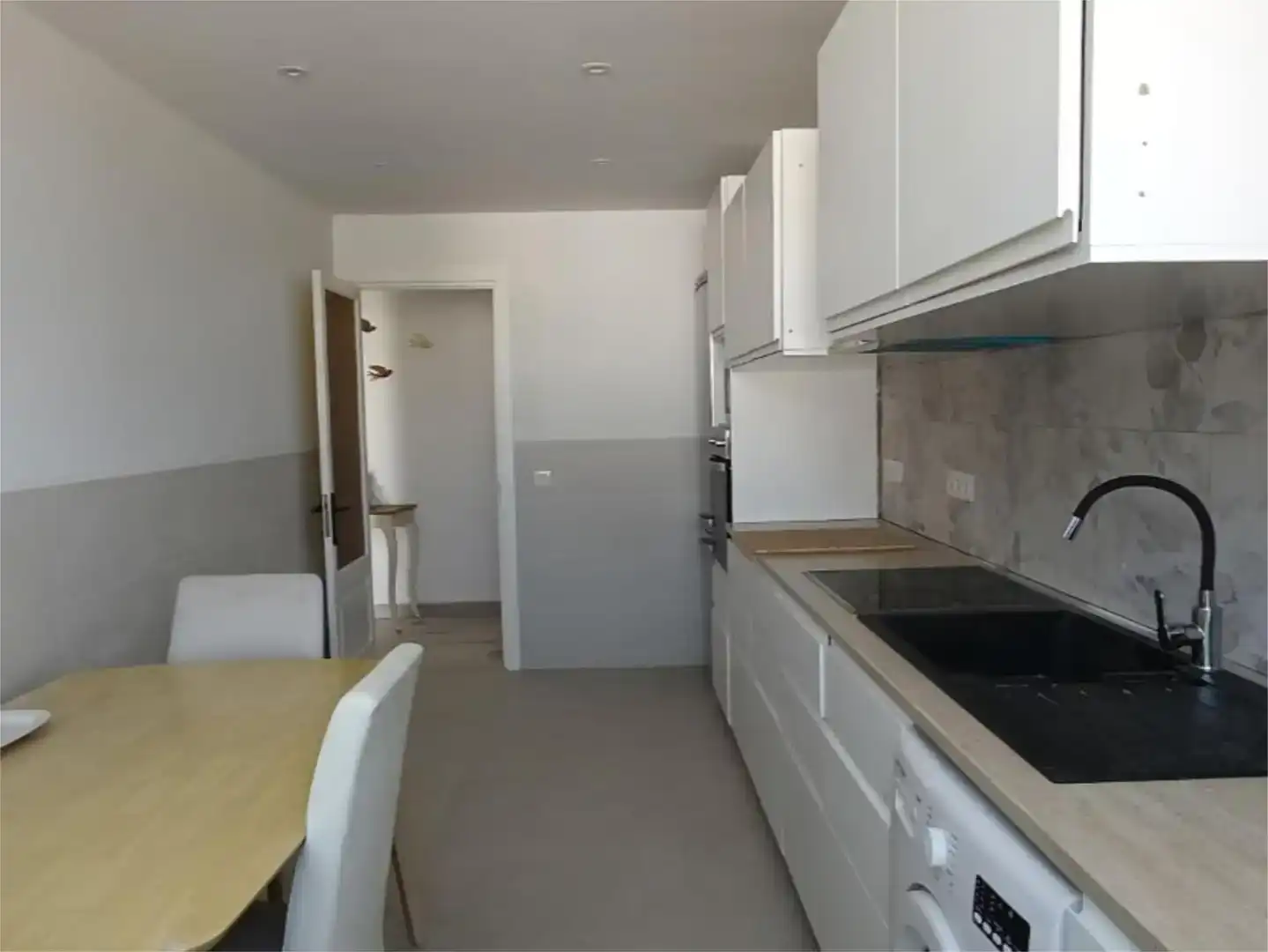 Cuina de Apartament de lloguer en Pollença amb Aire condicionat, Jardí privat i Parquet