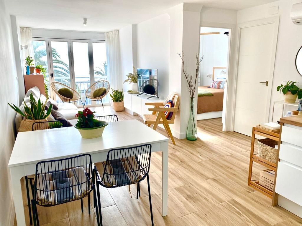 Sala d'estar de Pis de lloguer en Alicante / Alacant amb Aire condicionat, Calefacció i Moblat