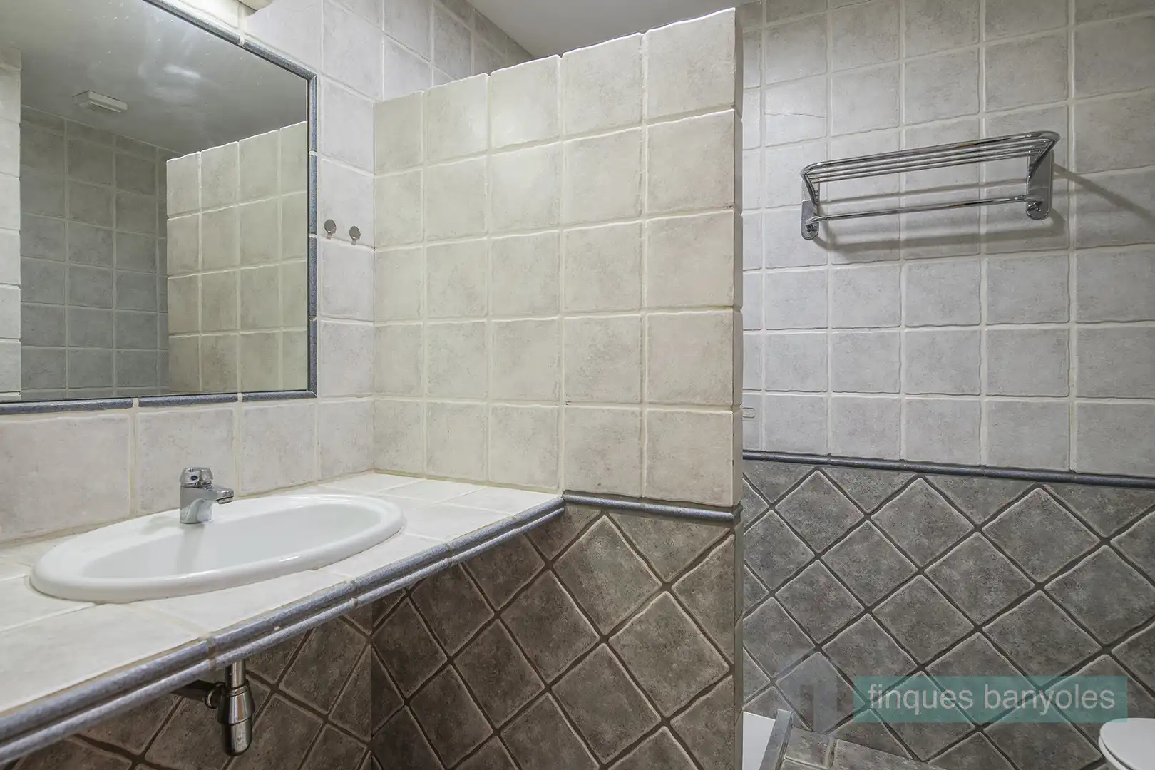 Bathroom of Country homes for sale in Porqueres  with Heating, Private garden and Terrace