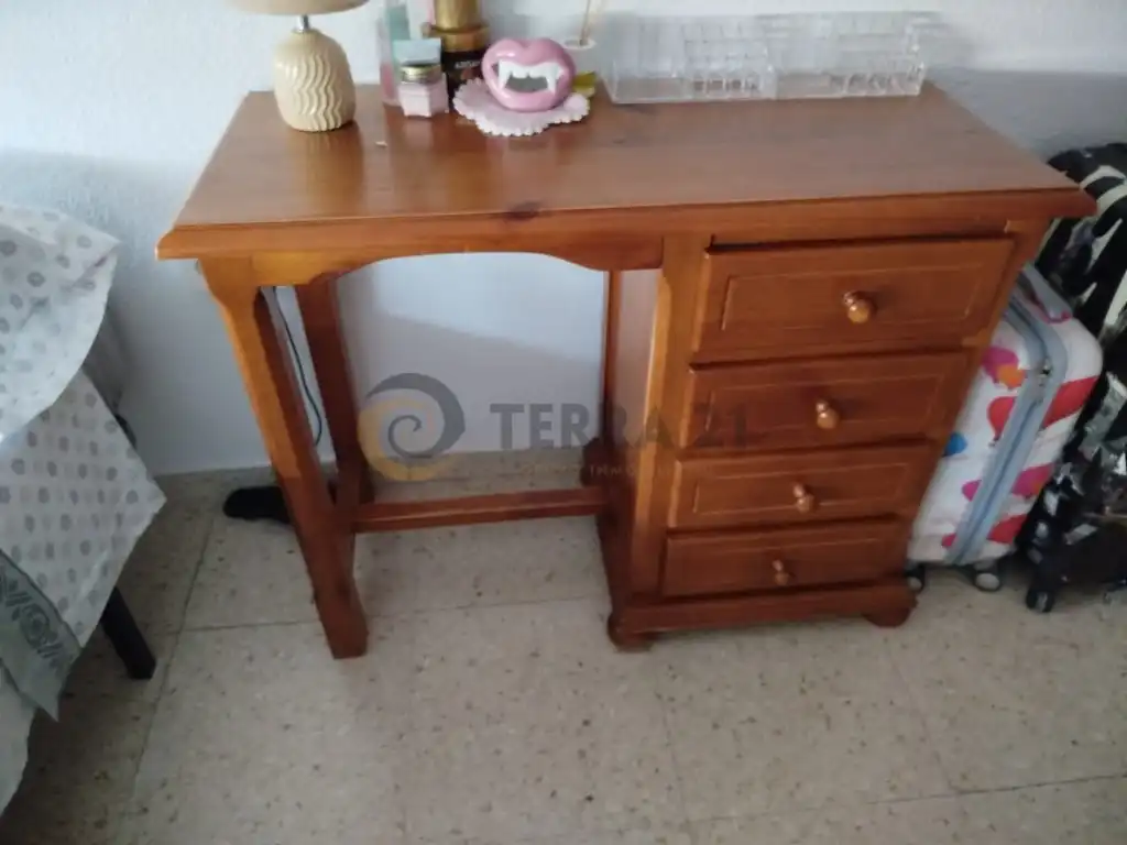 Habitación de Piso de alquiler en Jaén con Amueblado