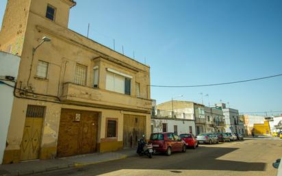 Vista exterior de Casa o xalet en venda en Badajoz Capital amb Terrassa