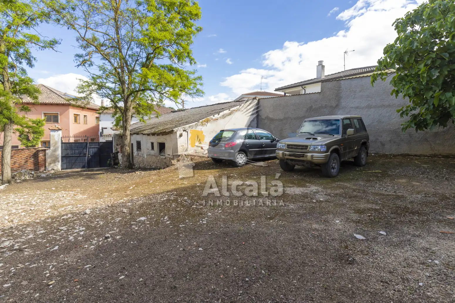Exterior view of Residential for sale in Santorcaz