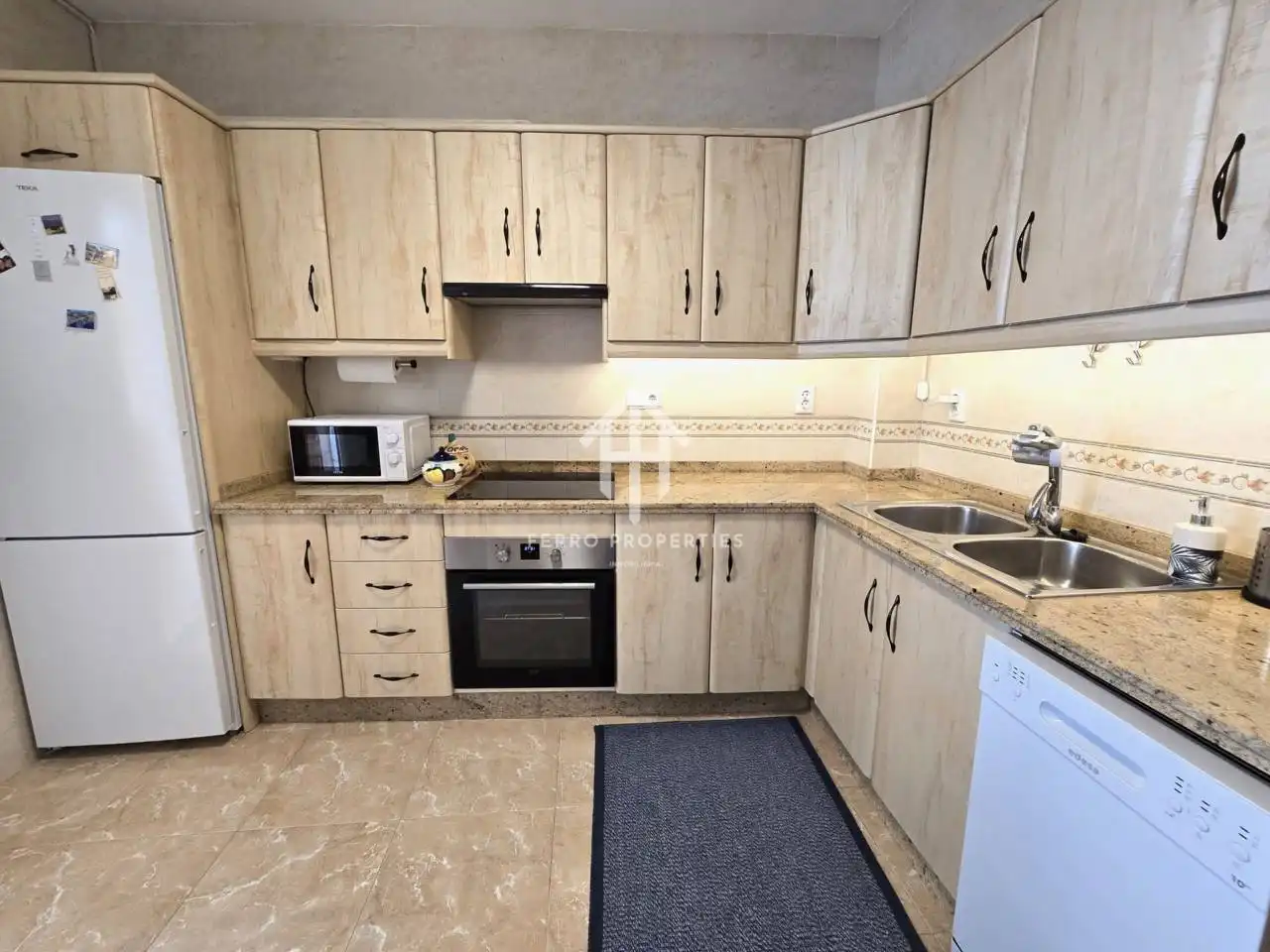 Kitchen of Flat for sale in Loja  with Air Conditioner, Heating and Furnished