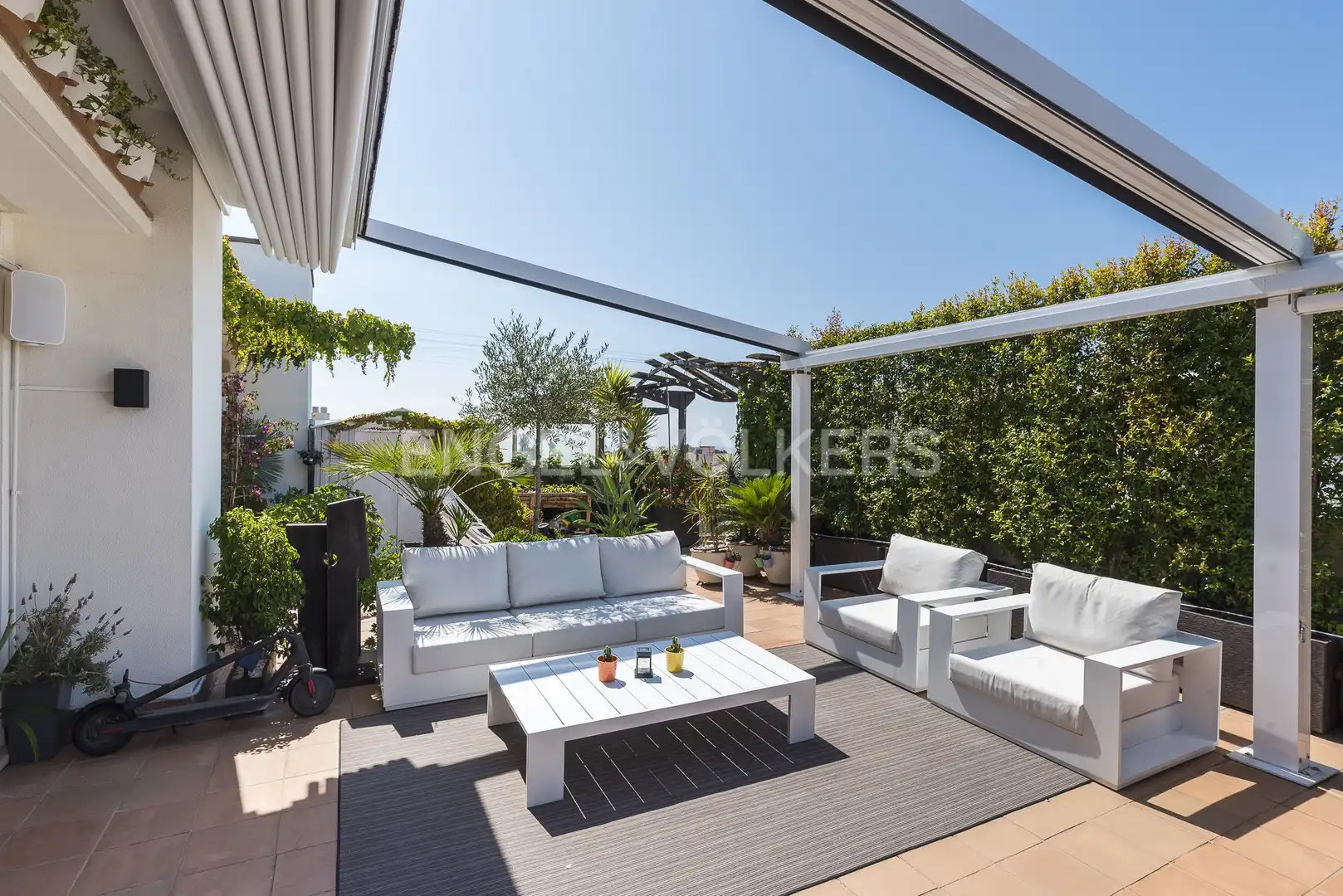 Terrace of Attic for rent in Sitges  with Air Conditioner, Heating and Parquet flooring