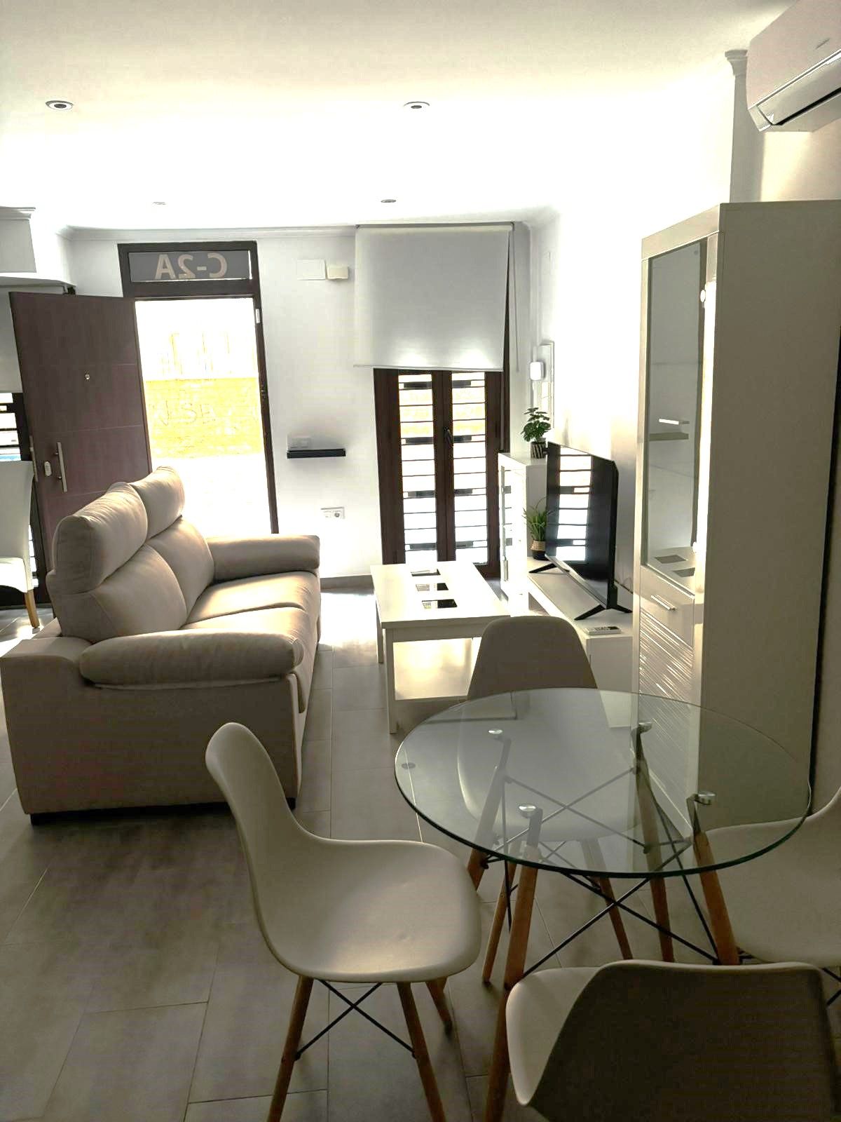 Loft to rent in Ciudad Jardín - Zoco