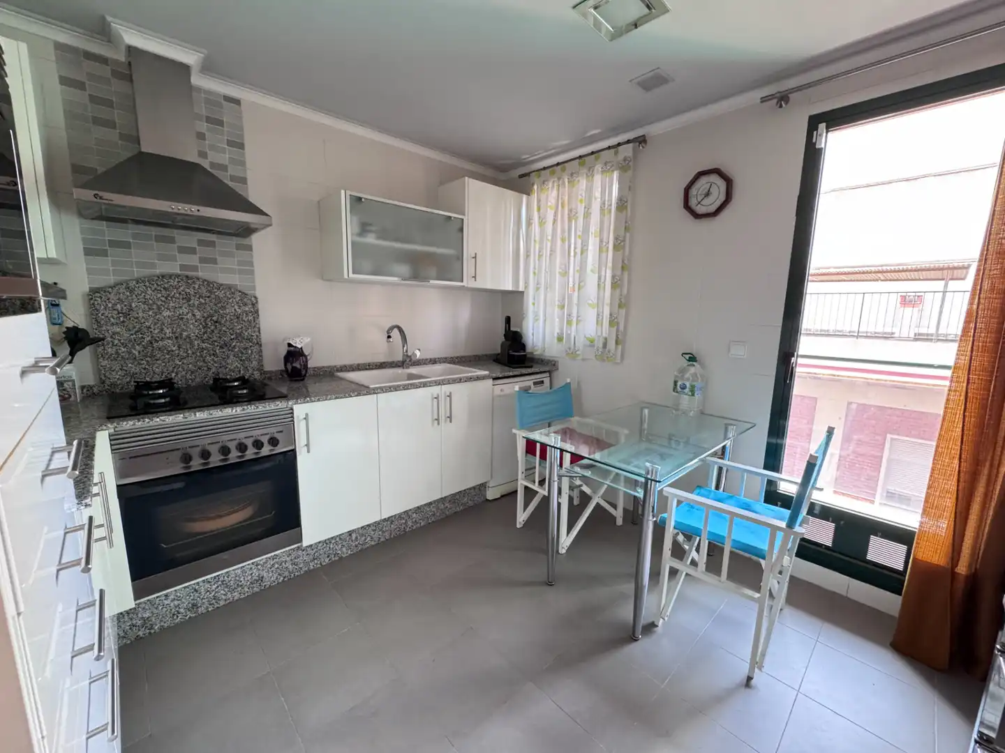 Cocina de Piso en venta en Xirivella con Aire acondicionado, Amueblado y Balcón