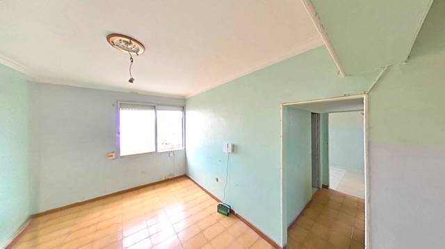 Piso en Venta en Avinguda dels Rasos de Peguera en Ciutat Meridiana