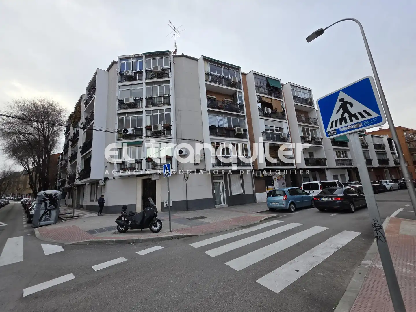 Vista exterior de Piso en venta en Madrid con Terraza y Lavadora
