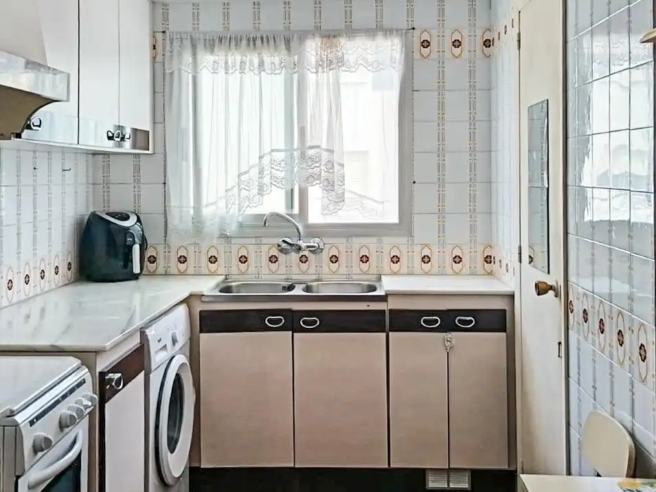 Cuina de Apartament en venda en Miramar amb Terrassa, Moblat i Piscina comunitària