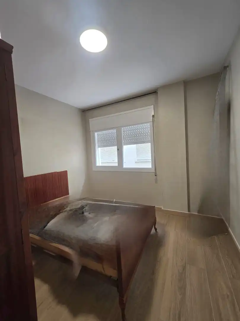 Schlafzimmer von Wohnung zum Verkauf in Ferrol mit Terrasse und Möbliert