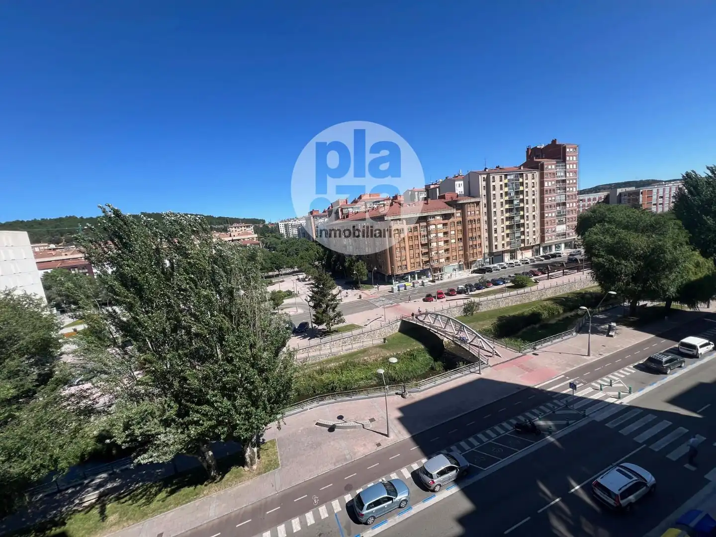 Parking de Piso de alquiler en Burgos con Calefacción, Terraza y Trastero