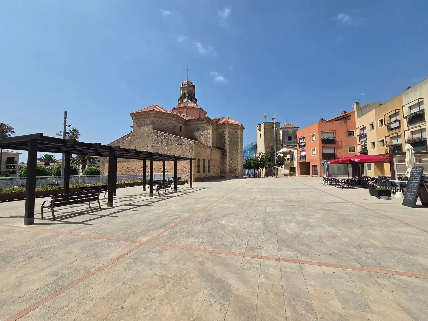 Vista exterior de Piso en venta en Vinyols i els Arcs con Calefacción y Terraza