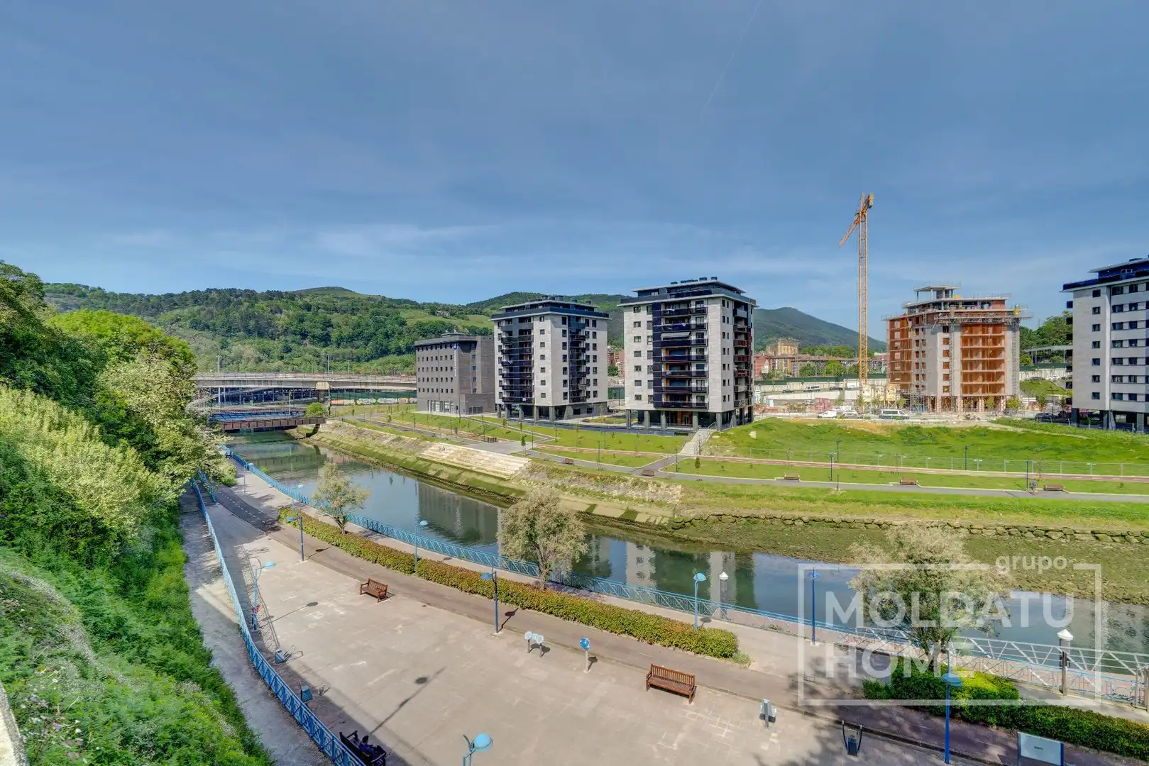 Vista exterior de Piso en venta en Errenteria con Calefacción y Terraza