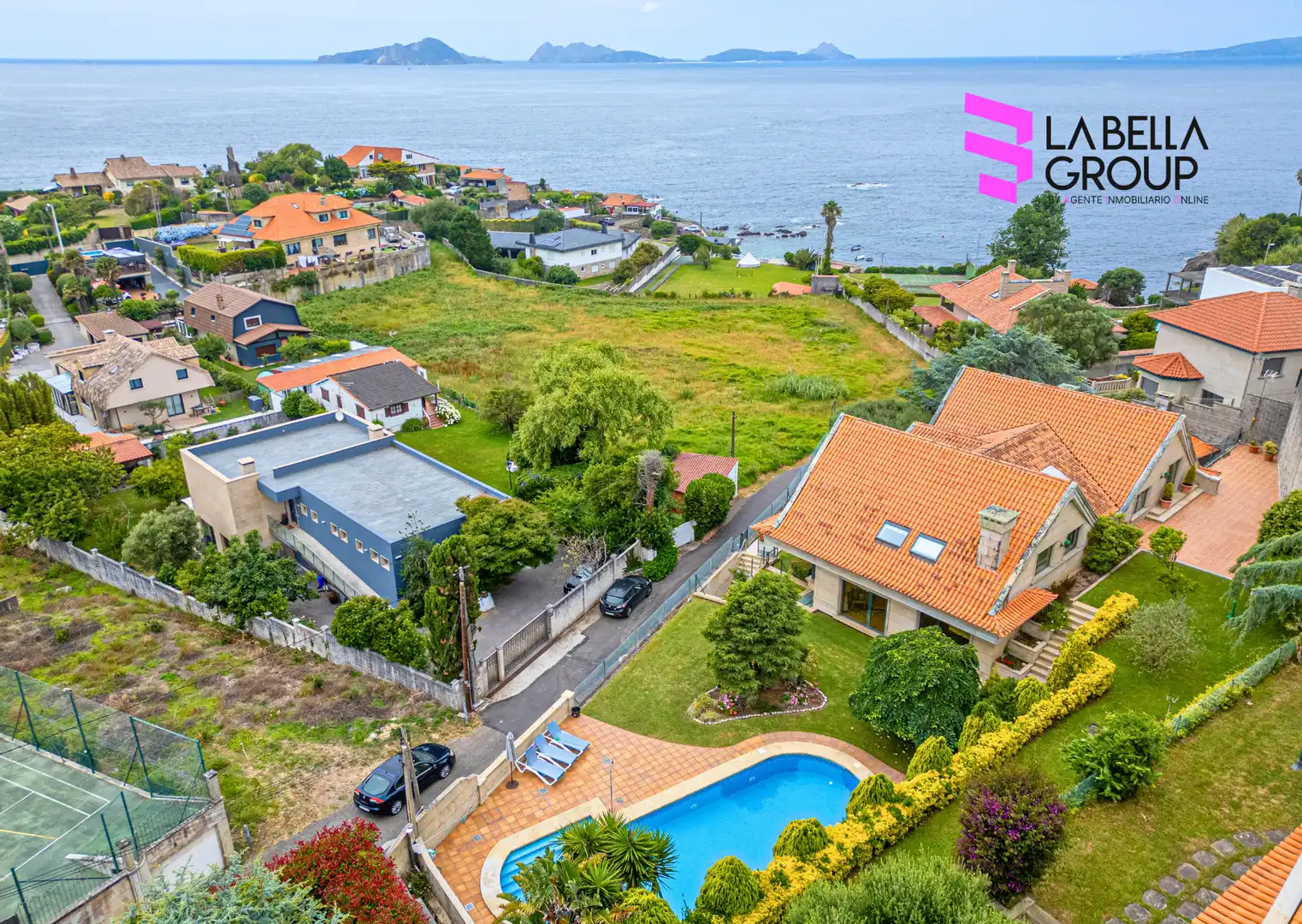 Xalet amb piscina en venda a Coruxo - Oia - Saiáns