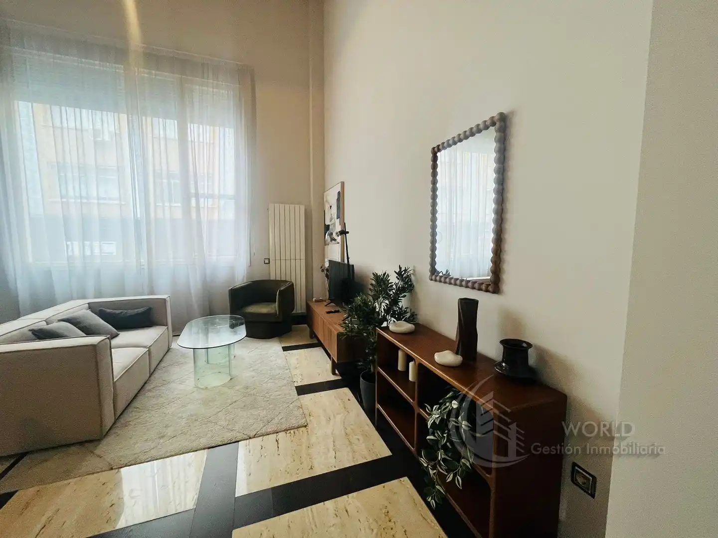 Sala de estar de Dúplex de alquiler en Madrid con Aire acondicionado, Calefacción y Amueblado