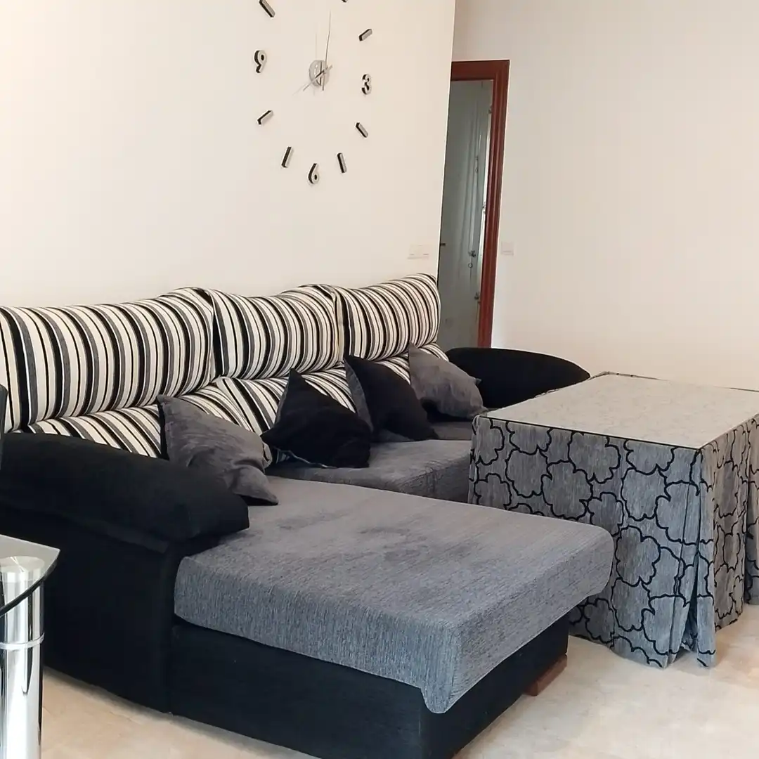 Wohnzimmer von Wohnung zur Miete in Churriana de la Vega mit Möbliert, Ofen und Waschmaschine
