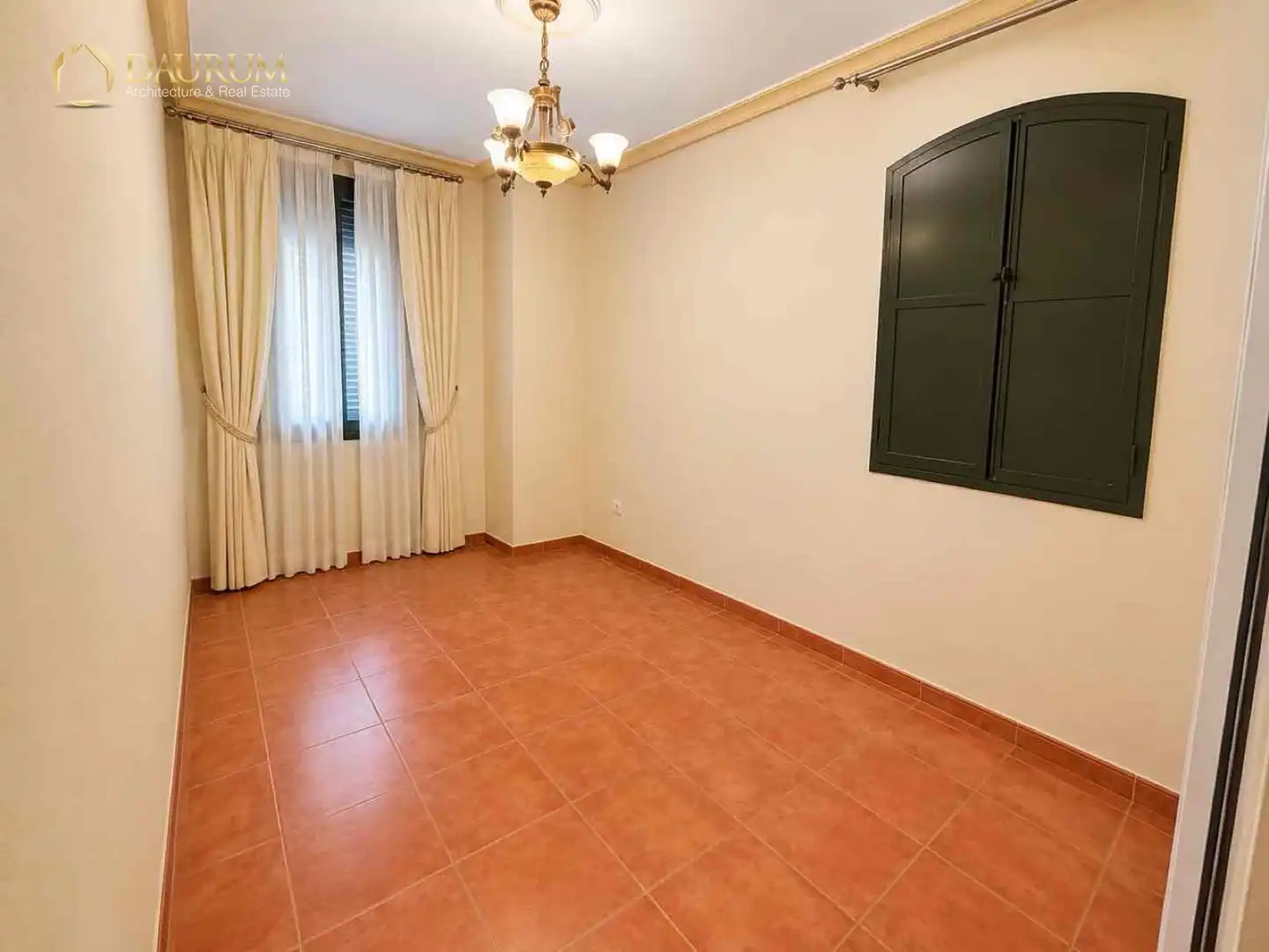 Bedroom of Flat for sale in Dos Hermanas  with Air Conditioner, Heating and Terrace