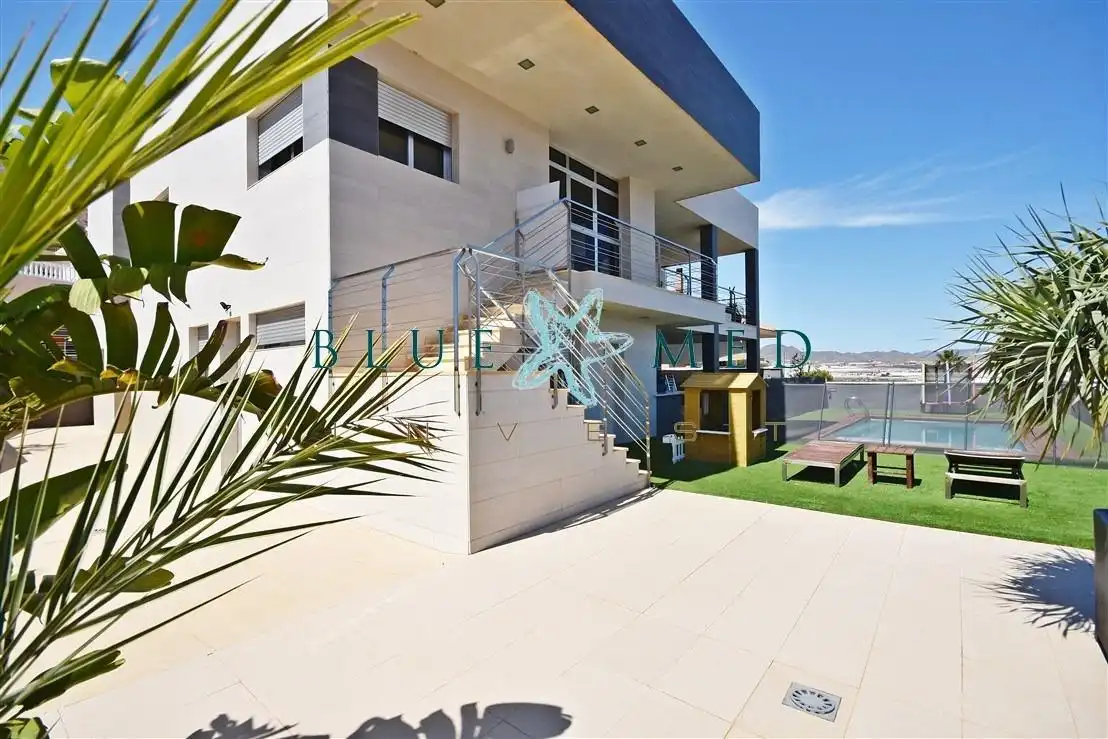 Vista exterior de Casa o chalet en venta en Mazarrón con Aire acondicionado, Calefacción y Jardín privado