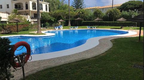 Foto 3 de Apartament en venda a Puerto de la Duquesa, Manilva