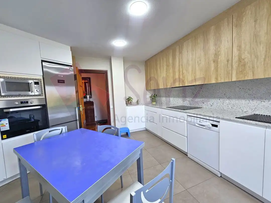 Cuina de Pis en venda en  Logroño amb Calefacció, Terrassa i Traster