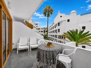 Apartament amb piscina en venda a de Los Pueblos 16