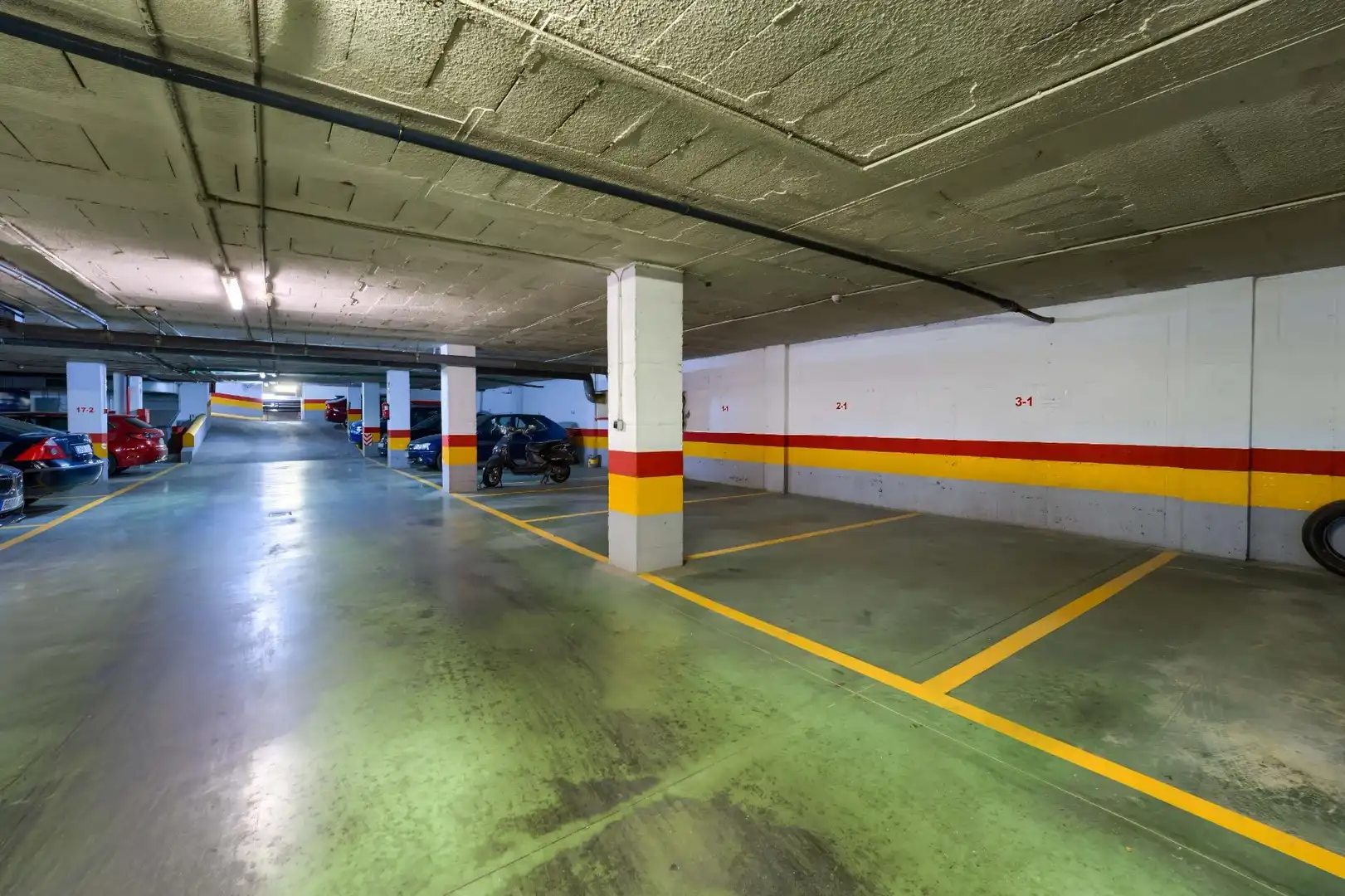 Parking de Piso en venta en Sevilla