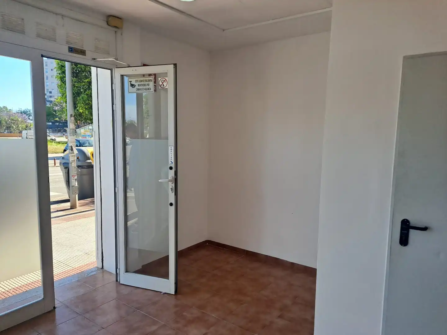 Local de alquiler en Alzira con Alarma