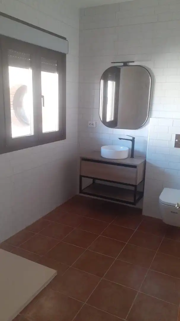 Baño de Casa o chalet en venta en Consuegra con Aire acondicionado, Terraza y Piscina