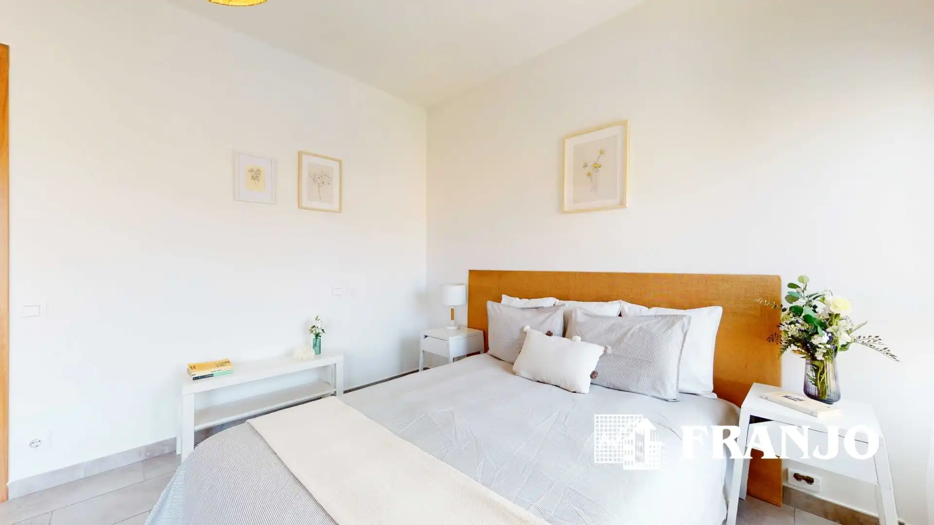 Schlafzimmer von Dachboden zum Verkauf in Sabadell mit Heizung, Terrasse und Schwimmbad