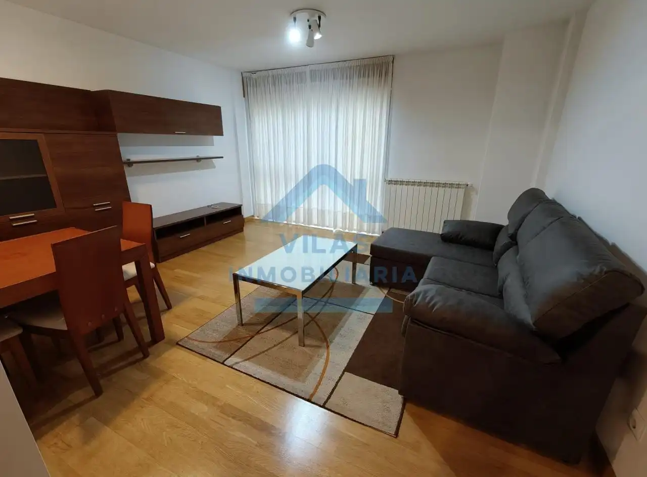Sala d'estar de Apartament de lloguer en Ames amb Calefacció, Traster i Moblat