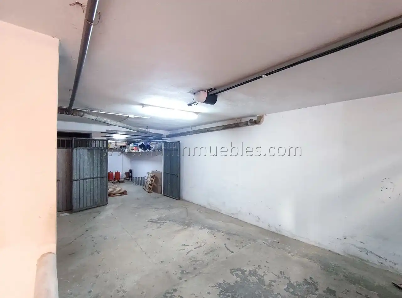 Garaje en venta en Vélez-Málaga