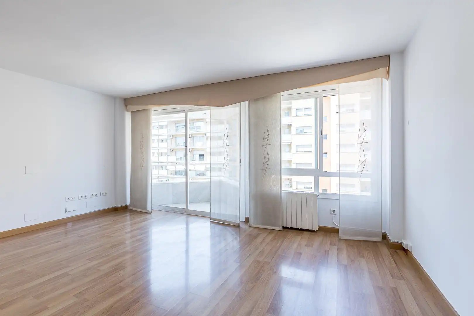 Habitación de Piso en venta en Molins de Rei con Aire acondicionado, Calefacción y Parquet