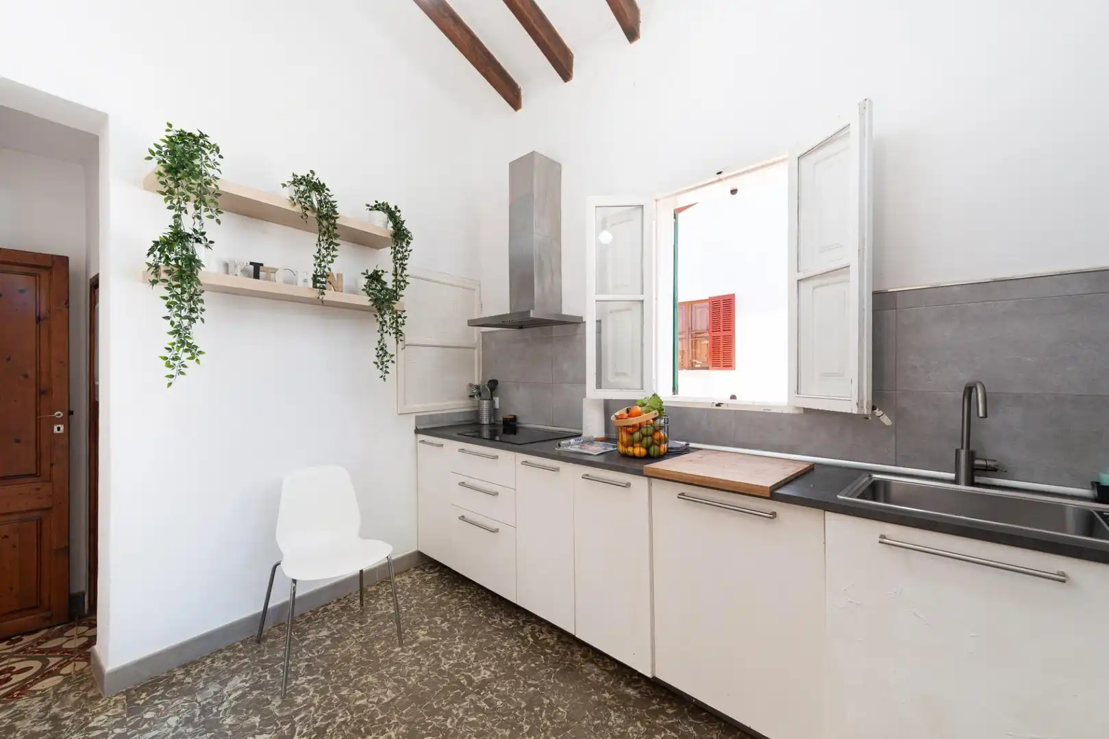 Cuina de Casa o xalet de lloguer en Alcúdia amb Aire condicionat, Terrassa i Moblat