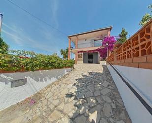 Vista exterior de Casa o xalet en venda en Masllorenç amb Terrassa i Balcó