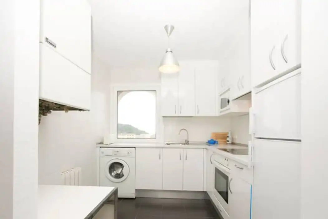Kitchen of Flat for rent in Donostia - San Sebastián   with Furnished