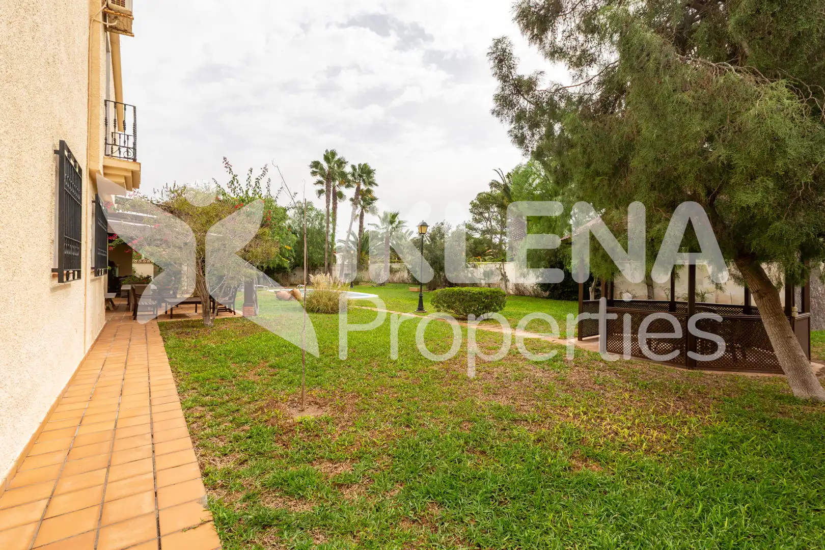Garden of Houses for sale in Roquetas de Mar  with Air Conditioner, Private garden and Terrace