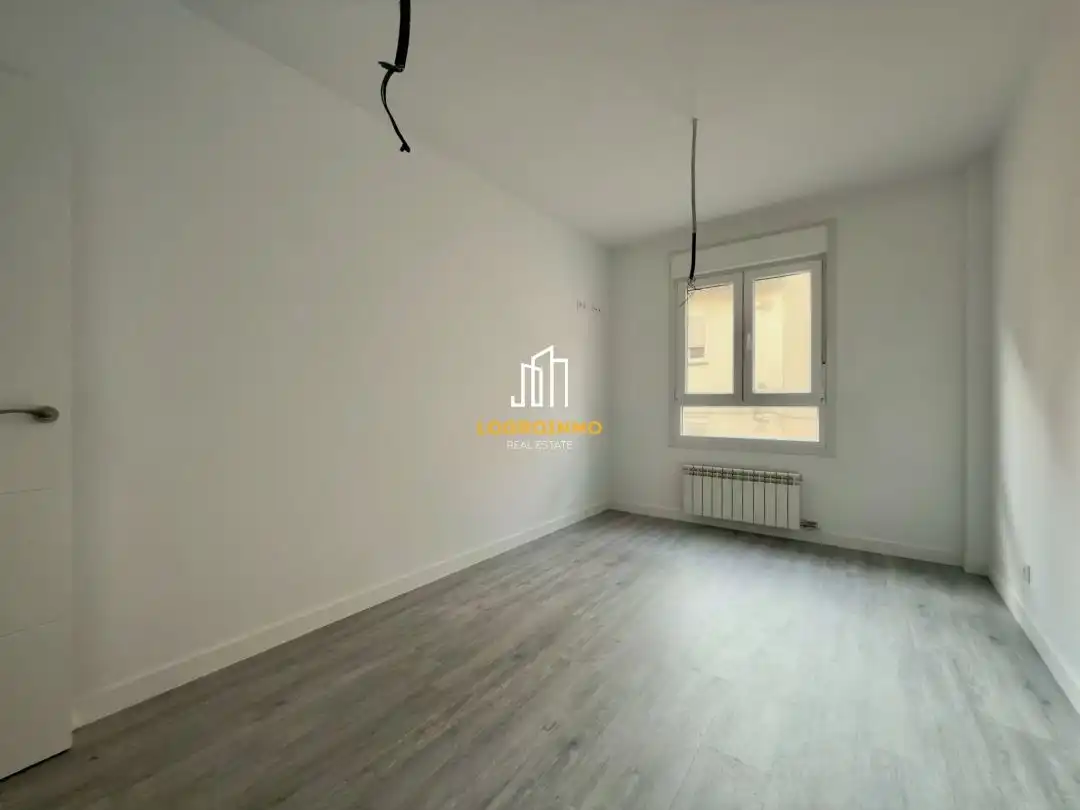 Piso con ascensor en venta en Lardero, imagen 11