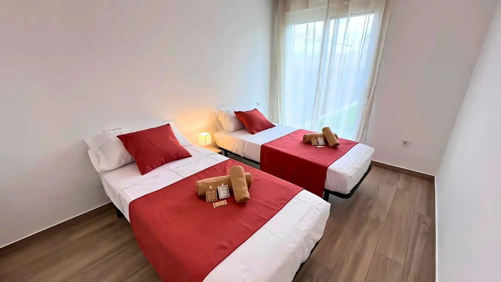 Schlafzimmer von Einfamilien-Reihenhaus zum Verkauf in Madrid mit Schwimmbad