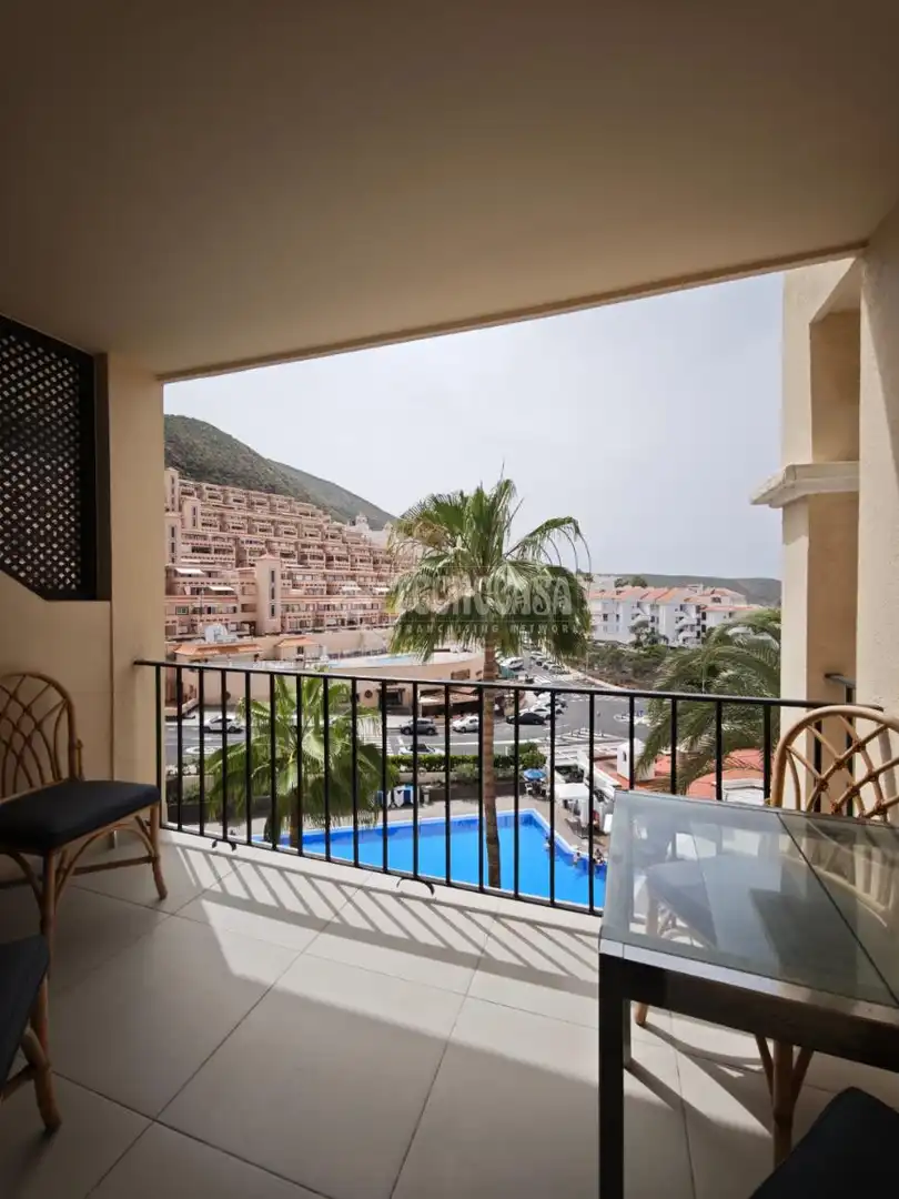 Vista exterior de Dúplex en venda en Arona amb Aire condicionat