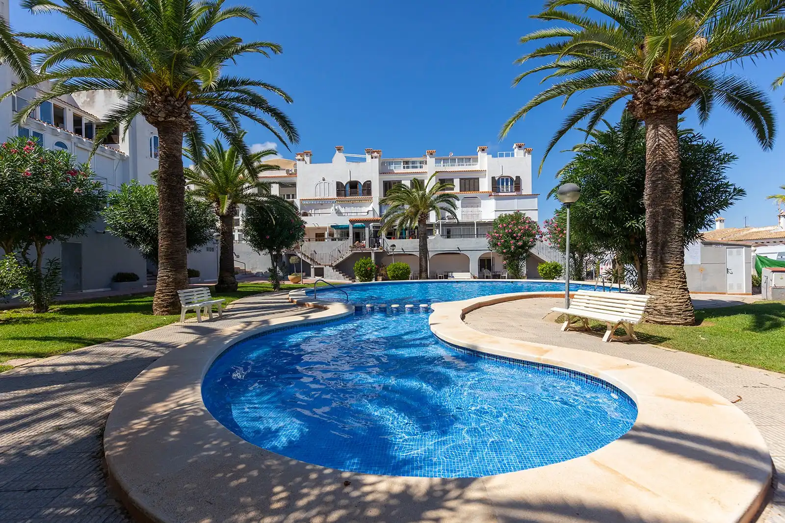 Penthouse with terrace for sale in Nueva Torrevieja - Aguas Nuevas