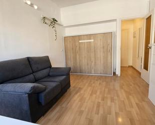 Dormitori de Pis de lloguer en  Barcelona Capital amb Calefacció, Parquet i Terrassa