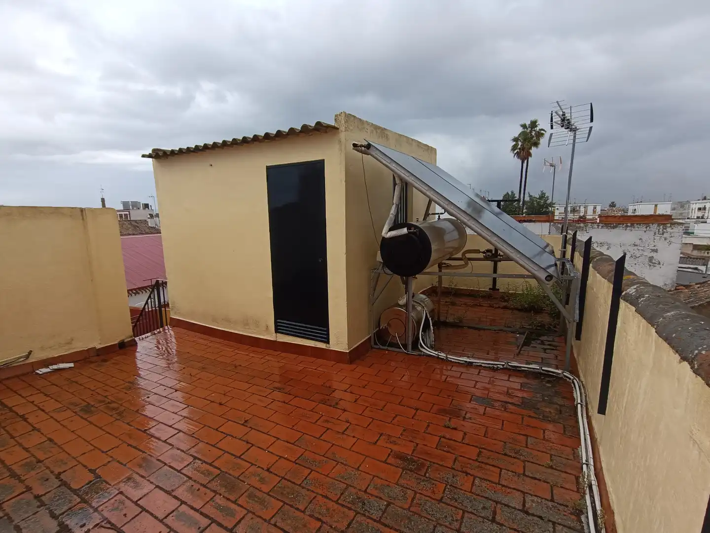 Casa adosada en venta en Brenes