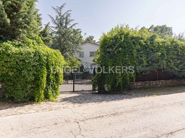 Casa amb balcó en venda a Mojadillas - Parque de las Infantas - El Paraiso