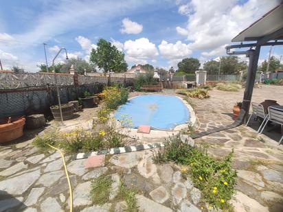Piscina de Casa o xalet en venda en Numancia de la Sagra amb Calefacció, Jardí privat i Traster
