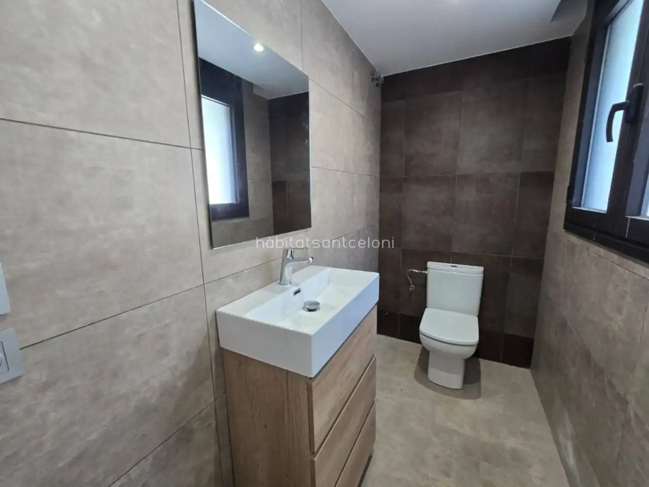 Baño de Casa adosada en venta en Campins con Aire acondicionado, Calefacción y Terraza