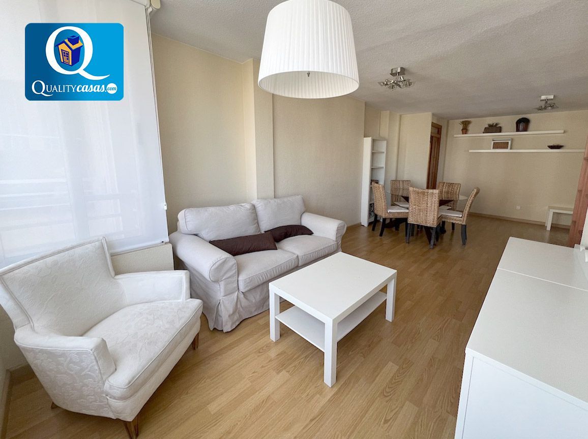 Living room of Flat to rent in Alicante / Alacant  with Air Conditioner, Balcony and Community pool